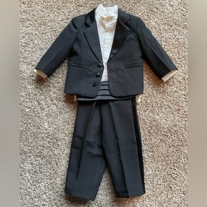 Lisa Toddler Tuxedo- Large
